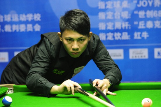 她接连战胜 她接连战胜